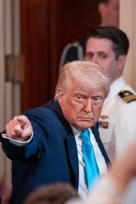 May 21, 2025, Washington, District of Columbia, USA: President DONALD TRUMP welcomes the University of Florida Gators National Champion basketball team to the East Room of the White House on May 21, 2025. Washington USA - ZUMAl312 20250521_znp_l312_044 Copyright: xAndrewxLeydenx