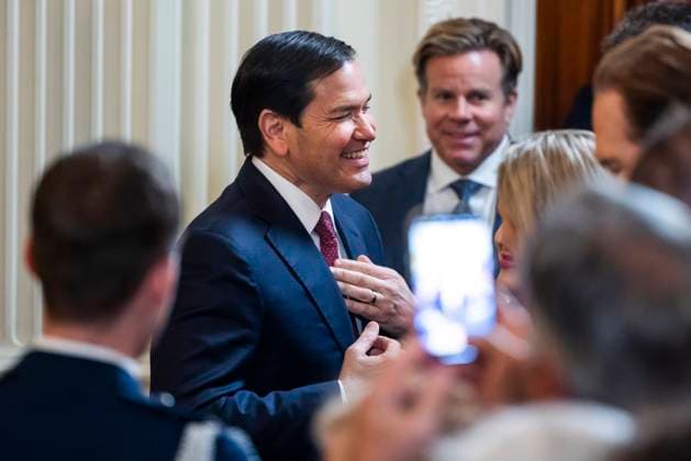 May 21, 2025, Washington, District Of Columbia, USA: United States Secretary of State Marco Rubio waits to join President Donald Trump in welcoming the 2025 NCAA Men s College Basketball Champions, the University of Florida Gators, to the East Room of the White House in Washington, DC, USA, 21 May 2025 Washington USA - ZUMAs152 20250521_faa_s152_039 Copyright: xJimxLoScalzox-xPoolxviaxCNPx