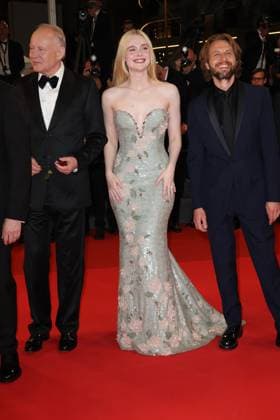 Affeksjonsverdi (Sentimental Value) Red Carpet at the 78th Annual Cannes Film Festival Anders Danielsen Lie, Elle Fanning and Stellan Skarsgard - Affeksjonsverdi (Sentimental Value) Red Carpet at the 78th Annual Cannes Film Festival in Cannes, France on May 21, 2025.  Copyright: x Chassery+Courdjix