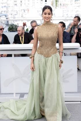 Cannes - Homebound photocall DN Janhvi Kapoor poses during the Homebound photocall at the 78th annual Cannes Film Festival at Palais des Festivals on May 21, 2025 in Cannes, France. Photo by David NIVIERE ABACAPRESS.COM CANNES France  Copyright: xNivierexDavid ABACAPRESS.COMx