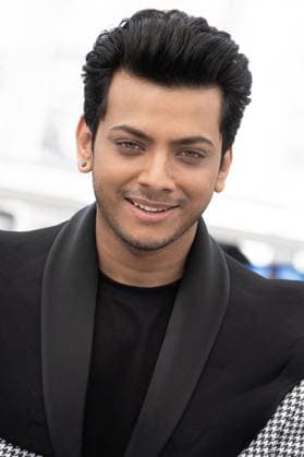 Cannes - Homebound photocall DN Vishal Jethwa poses during the Homebound photocall at the 78th annual Cannes Film Festival at Palais des Festivals on May 21, 2025 in Cannes, France. Photo by David NIVIERE ABACAPRESS.COM CANNES France  Copyright: xNivierexDavid ABACAPRESS.COMx