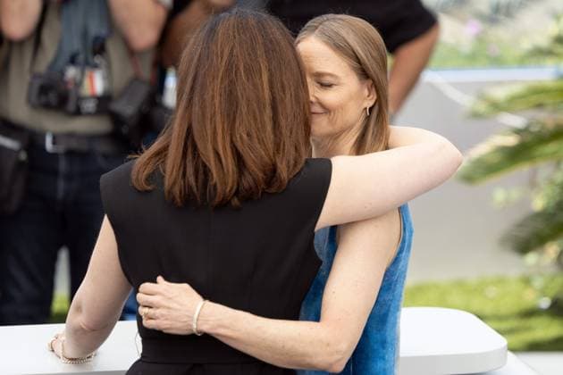 A Private Life , Photocall in Cannes, 21 05 2025 Cannes, France 21 5 2024 Rebecca Zlotowski, Jodie Foster during the photocall for Vie Privee A Private Life during the 78 Cannes International Film Festival The Cannes Film Festival takes place from May 13 to 24, 2025 Cannes Palais des Festivals et des Cong Provence Alpes Cote d Azur France Copyright: xChristianxEnderx