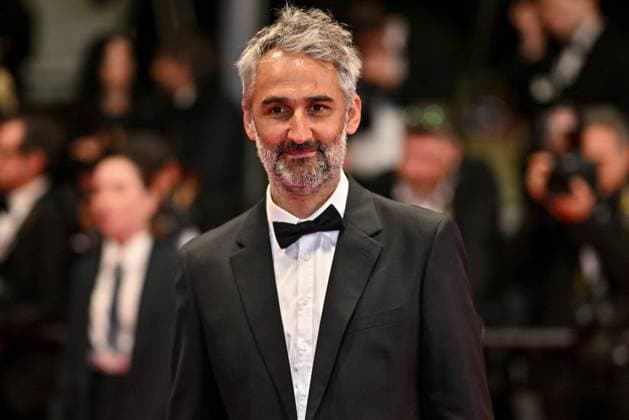 Cannes Sentimental Value Screening JR Martin Bourboulon attending the screening of Sentimental Value at 78th Cannes Film Festival in Cannes, France on May, 21, 2025. Photo by Julien Reynaud APS-Medias ABACAPRESS.COM Cannes France  Copyright: xReynaudxJulien APS-Medias ABACAx