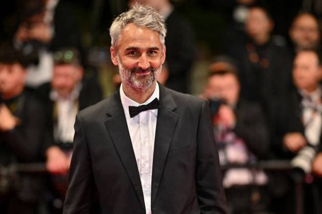 Cannes Sentimental Value Screening JR Martin Bourboulon attending the screening of Sentimental Value at 78th Cannes Film Festival in Cannes, France on May, 21, 2025. Photo by Julien Reynaud APS-Medias ABACAPRESS.COM Cannes France  Copyright: xReynaudxJulien APS-Medias ABACAx