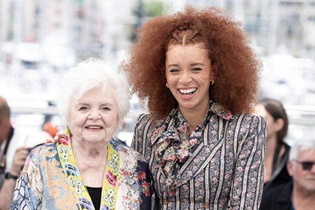 Cannes - Eleanor The Great photocall DN June Squibb and Erin Kellyman pose during the Eleanor The Great photocall at the 78th annual Cannes Film Festival at Palais des Festivals on May 21, 2025 in Cannes, France. Photo by David NIVIERE ABACAPRESS.COM CANNES France  Copyright: xNivierexDavid ABACAPRESS.COMx