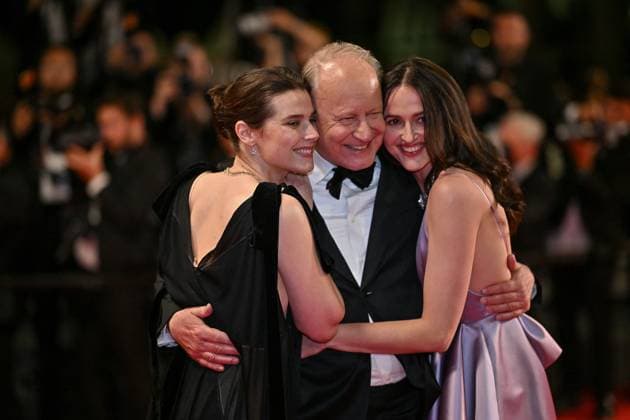 Cannes Sentimental Value Screening JR Inga Ibsdotter Lilleaas, Stellan Skarsgard, Renate Reinsve attending the screening of Sentimental Value at 78th Cannes Film Festival in Cannes, France on May, 21, 2025. Photo by Julien Reynaud APS-Medias ABACAPRESS.COM Cannes France  Copyright: xReynaudxJulien APS-Medias ABACAx