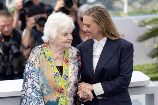Eleanor The Great , Photocall in Cannes, 21 05 2025 Cannes, France 21 5 2024 June Squibb and Scarlett Johansson during the photocall for Eleanor The Great during the 78 Cannes International Film Festival The film festival takes place from May 13 to 24, 2025 Cannes Palais des Festivals et des Cong Provence Alpes Cote d Azur France Copyright: xChristianxEnderx