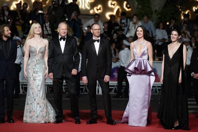Cannes - Affeksjonsverdi Red Carpet DN Anders Danielsen Lie, Elle Fanning, Stellan Skarsgard, Joachim Trier, Renate Reinsve and Inga Ibsdotter Lilleaas attend the Affeksjonsverdi (Sentimental Value) red carpet at the 78th annual Cannes Film Festival at Palais des Festivals on May 21, 2025 in Cannes, France. Photo by David NIVIERE ABACAPRESS.COM CANNES France  Copyright: xNivierexDavid ABACAPRESS.COMx