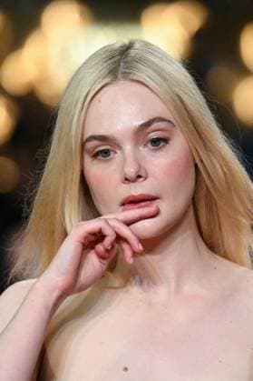 Cannes Affeksjonsverdi Premiere AM Elle Fanning attending Affeksjonsverdi (Sentimental Value) Premiere in Cannes, France on May 21, 2025 as part of the 78th Cannes Film Festival. Photo by Aurore Marechal ABACAPRESS.COM Cannes France  Copyright: xMarechalxAurore ABACAx