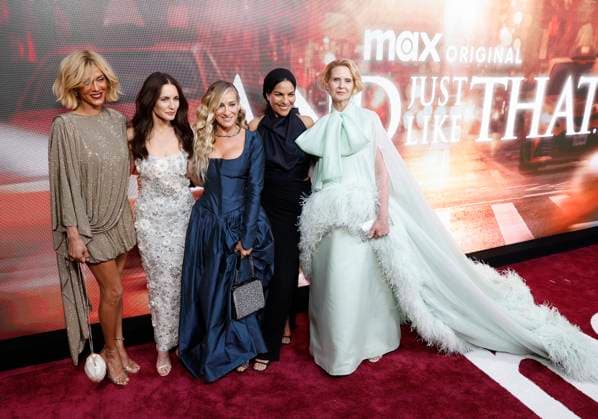 Bilder des Jahres 2025, Entertainment 05 Mai Entertainment Themen der Woche KW21 Entertainment Bilder des Tages Nicole Ari Parker, Kristin Davis, Sarah Jessica Parker, Sarita Choudhury and Cynthia Nixon arrive on the red carpet at Max Original s And Just Like That Season 3 Photo Call at Crane Club on Wednesday, May 21, 2025 in New York City.  NYP20250521211 JohnxAngelillo