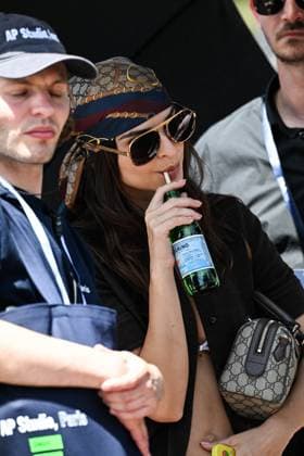 Cannes - Emily Ratajkowski Beach Photoshoot Emily Ratajkowski, also known as Emrata, during a photo shoot on the beach in Cannes, France, on May 21, 2025, as part of the 78th Cannes Film Festival. Photo by Florian Poitout ABACAPRESS.COM Cannes France  Copyright: xPoitoutxFlorian ABACAx