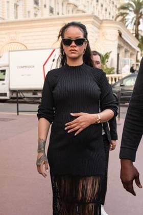 Cannes - Pregnant Rihanna On The Croisette Pregnant Rihanna seen on the Croisette in Canness, France on MAy 21, 2025, as part of the Cannes Film Festival. Photo by Florian Poitout ABACAPRESS.COM Cannes France  Copyright: xPoitoutxFlorian ABACAx
