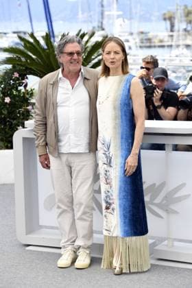 Daniel Auteuil and Jodie Foster at the A Private Life Photocall in Cannes on 21 05 2025