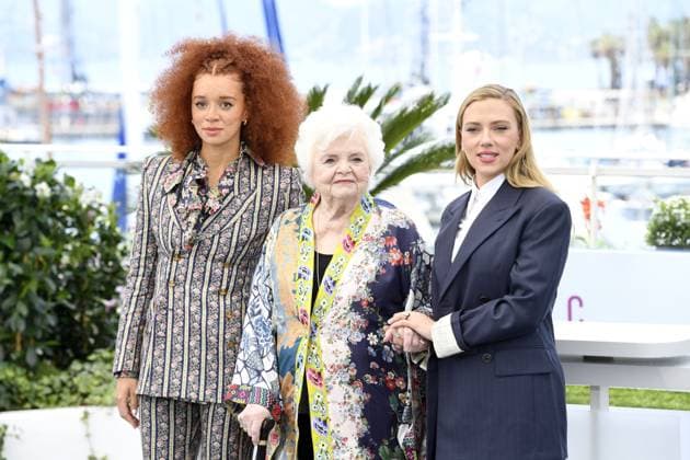 Erin Kellyman, June Squibb and Scarlett Johansson at the Eleanor the Great Photocall in Cannes on 21 05 2025