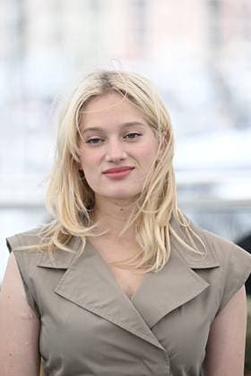 Cannes - Cannes Testa o Croce? Photocall Nadia Tereszkiewicz at the Testa o Croce? (Heads or Tails?) photocall in Cannes, France, on May 22, 2025, for the Un Certain Regard section of the 78th Cannes Film Festival. Photo by David Niviere ABACAPRESS.COM Cannes France  Copyright: xNivierexDavid ABACAPRESS.COMx