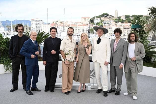 Cannes - Cannes Testa o Croce? Photocall Filippo Scotti, Peter Lanzani, Alessio Rigo de Righi, Gianni Garko, Gabriele Silli, Tommaso Bertani, Alex C. Lo, Paolo Del Brocco, and Matteo Zoppis at the Testa o Croce? (Heads or Tails?) photocall in Cannes, France, on May 22, 2025, for the Un Certain Regard section of the 78th Cannes Film Festival. Photo by David Niviere ABACAPRESS.COM Cannes France Copyright: xNivierexDavid ABACAPRESS.COMx