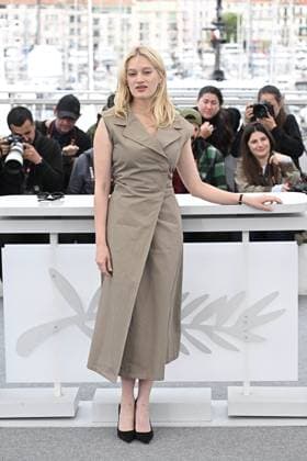 Cannes - Cannes Testa o Croce? Photocall Nadia Tereszkiewicz at the Testa o Croce? (Heads or Tails?) photocall in Cannes, France, on May 22, 2025, for the Un Certain Regard section of the 78th Cannes Film Festival. Photo by David Niviere ABACAPRESS.COM Cannes France  Copyright: xNivierexDavid ABACAPRESS.COMx