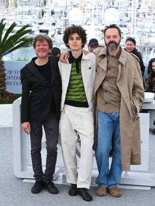 Internationale Filmfestspiele von Cannes, Le Citta di Pianura Photocall Cannes, 78th Cannes Film Festival 2025 - Day 10, Photocall of the film Le Città di Pianura . Cannes, 78th Cannes Film Festival 2025 - Day 10, Photocall of the Film Le Città di Pianura . In the photo Pierpaolo Capovilla, Sergio Romano, Filippo Scotti Cannes France  Copyright: xIPA ABACAx