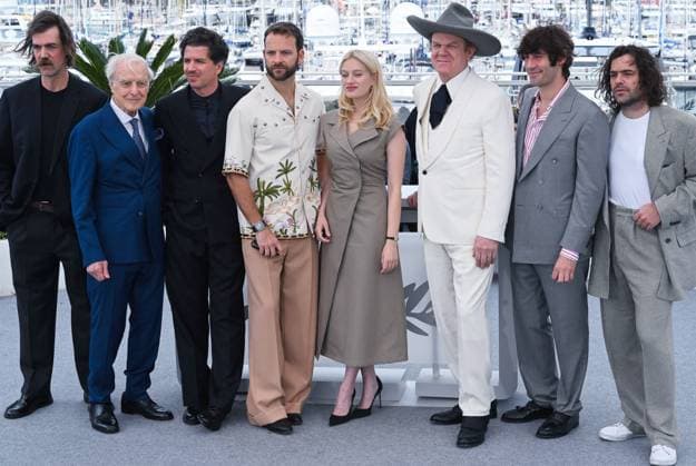 Internationale Filmfestspiele von Cannes, Testa o Croce - Heads or Tails Photocall Cannes, 78th Cannes Film Festival 2025 - day 10 - photocall of the film Heads or Tails? Cannes, 78th Cannes Film Festival 2025 - day 10 - photocall of the film Testa O Croce? In the photo: Gabriele Silli, Gianni Garko, Alessio Cannes Italy  Copyright: xIPA ABACAx