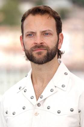 Alessandro Borghi at the photocall for the feature film Testa o croce Heads or Tails at the Festival de Cannes 2025 78 Cannes International Film Festival at the Palais des Festivals Cannes, 22 05 2025 Foto:xD.xBedrosianx xFuturexImagex tails_5526