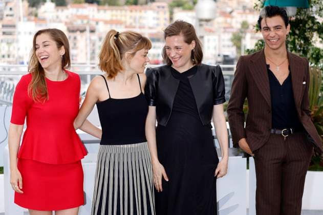 Maria Zamora, Llucia Garcia, Carla Simon and Mitch Martin at the photocall for the feature film Romeria at the Festival de Cannes 2025 78 Cannes International Film Festival at the Palais des Festivals Cannes, 22 05 2025 Foto:xD.xBedrosianx xFuturexImagex romeria_5521