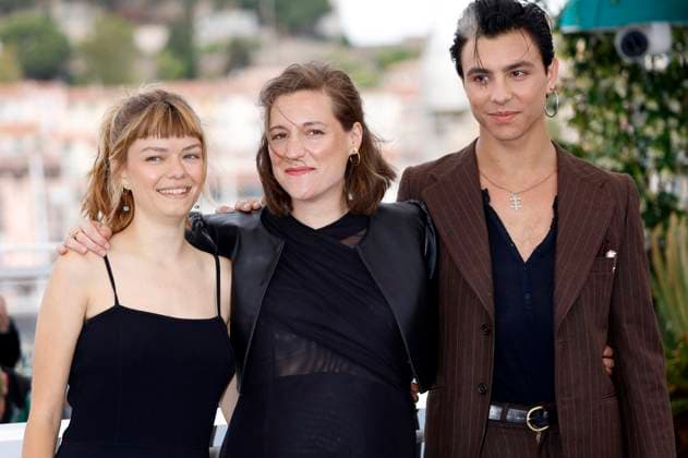 Llucia Garcia, Carla Simon and Mitch Martin at the photocall for the movie Romeria at the Festival de Cannes 2025 78 Cannes International Film Festival at the Palais des Festivals Cannes, 22 05 2025 Foto:xD.xBedrosianx xFuturexImagex romeria_5528