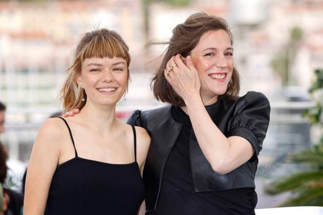 Llucia Garcia and Carla Simon at the photocall for the movie Romeria at the Festival de Cannes 2025 78 Cannes International Film Festival at the Palais des Festivals Cannes, 22 05 2025 Foto:xD.xBedrosianx xFuturexImagex romeria_5531