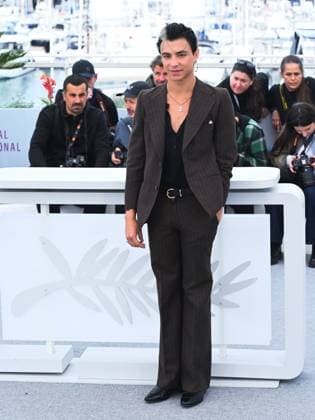 Cannes, Italy: Cannes, 78th Cannes Film Festival 2025 - day 10 - photocall of the film Romeria In the photo: Mitch Martin Cannes Italy  - ZUMAp169 20250522_zea_p169_198 Copyright: xAlbertoxTerenghix