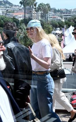 Cannes, 78th Cannes Film Festival 2025 - Elle Fanning disturbed by the wind at the end of the photocall Cannes, 78th Cannes Film Festival 2025 - Elle Fanning disturbed by the wind at the end of the photocall Cannes France  Copyright: xIPA ABACAx