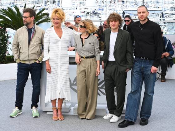 Cannes, 78th Cannes Film Festival 2025 - day 10 - photocall of the film Connemara Cannes, 78th Cannes Film Festival 2025 - day 10 - photocall of the film Connemara In the picture: Nicolas Mathieu, Clémentine Célarié, Mélanie Thierry, Alex Lutz and Bastien Bouillon Cannes Italy  Copyright: xIPA ABACAx