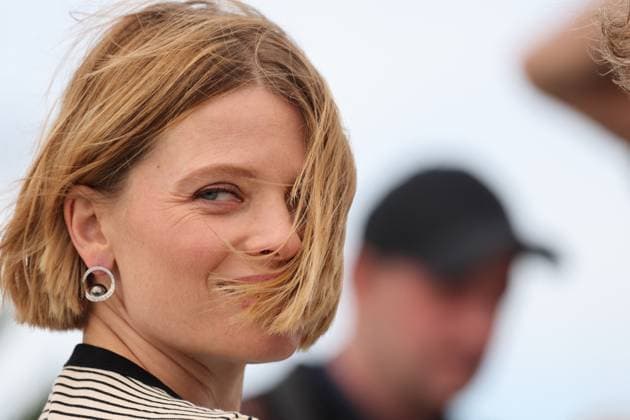 Cannes - Connemara Photocall Mélanie Thierry pose during the Connemara photocall at the 78th annual Cannes Film Festival at Palais des Festivals on May 22, 2025 in Cannes, France. Photo by Shootpix ABACAPRESS.COM Cannes France  Copyright: xShootpix ABACAx