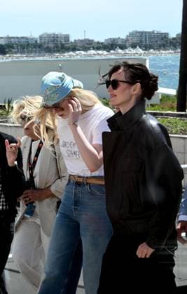 Cannes, 78th Cannes Film Festival 2025 - Elle Fanning disturbed by the wind at the end of the photocall Cannes, 78th Cannes Film Festival 2025 - Elle Fanning disturbed by the wind at the end of the photocall Cannes France  Copyright: xIPA ABACAx