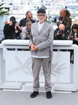 Cannes, 78th Cannes Film Festival 2025 - Day 10, Photocall of the Film L Homme Qui A Vu L Ours Qui A Vu L Homme Cannes, 78th Cannes Film Festival 2025 - Day 10, Photocall of the Film L Homme Qui A Vu L Ours Qui A Vu L Homme . In the photo Pierre Richard Cannes France  Copyright: xIPA ABACAx