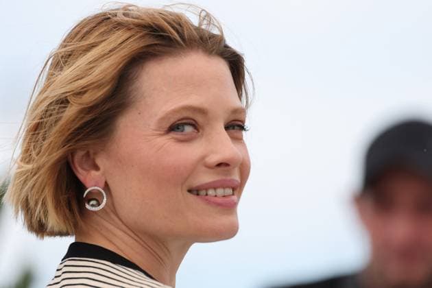 Cannes - Connemara Photocall Mélanie Thierry pose during the Connemara photocall at the 78th annual Cannes Film Festival at Palais des Festivals on May 22, 2025 in Cannes, France. Photo by Shootpix ABACAPRESS.COM Cannes France  Copyright: xShootpix ABACAx
