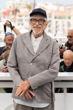 Photocall for LHomme qui a vu lours qui a vu lhomme at the 78th Cannes International Film Festival Pierre Richard Photocall for LHomme qui a vu lours qui a vu lhomme at the 78th Cannes International Film Festival, May 22, 2025 Jacovides Moreau Bestimage Photocall for LHomme qui a vu lours qui a vu lhomme at the 78th Cannes International Film Festival Cannes France  Copyright: xJACOVIDES-MOREAUx xBESTIMAGExJACOVIDES-MOREAUx xBESTIMAGEx