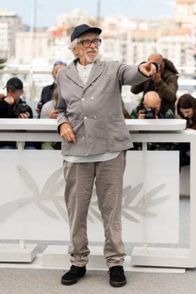 Photocall for LHomme qui a vu lours qui a vu lhomme at the 78th Cannes International Film Festival Pierre Richard Photocall for LHomme qui a vu lours qui a vu lhomme at the 78th Cannes International Film Festival, May 22, 2025 Jacovides Moreau Bestimage Photocall for LHomme qui a vu lours qui a vu lhomme at the 78th Cannes International Film Festival Cannes France  Copyright: xJACOVIDES-MOREAUx xBESTIMAGExJACOVIDES-MOREAUx xBESTIMAGEx