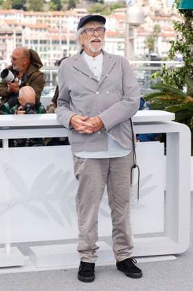Pierre Richard at the photocall for the feature film L homme qui a vu l ours qui a vu l homme The Man Who Saw the Bear at the Festival de Cannes 2025 78 Cannes International Film Festival at the Palais des Festivals Cannes, 22 05 2025 Foto:xD.xBedrosianx xFuturexImagex homme_5504