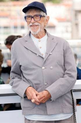 Pierre Richard at the photocall for the feature film L homme qui a vu l ours qui a vu l homme The Man Who Saw the Bear at the Festival de Cannes 2025 78 Cannes International Film Festival at the Palais des Festivals Cannes, 22 05 2025 Foto:xD.xBedrosianx xFuturexImagex homme_5508