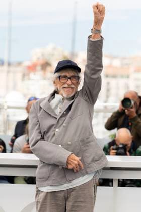 Photocall for LHomme qui a vu lours qui a vu lhomme at the 78th Cannes International Film Festival Pierre Richard Photocall for LHomme qui a vu lours qui a vu lhomme at the 78th Cannes International Film Festival, May 22, 2025 Jacovides Moreau Bestimage Photocall for LHomme qui a vu lours qui a vu lhomme at the 78th Cannes International Film Festival Cannes France  Copyright: xJACOVIDES-MOREAUx xBESTIMAGExJACOVIDES-MOREAUx xBESTIMAGEx