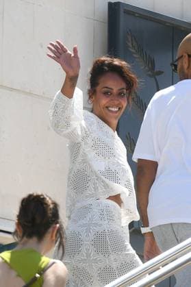 Internationale Filmfestspiele von Cannes, Ma frere Photocall Amel Bent arrives at the photocall for the film Ma Frère Cannes Première during the 78th Cannes International Film Festival Amel Bent arrives at the photocall for the film Ma Frère Cannes Première during the 78th Cannes International Film Festival on May 22, 2025 Lionel Urman Bestimage Amel Bent arrives at the photocall for the film Ma Frère Cannes Première during the 78th Cannes International Film Festival on May 22, 2025 Cannes France  Copyright: xLIONELxURMANxx xBESTIMAGExLIONELxURMANxx xBESTIMAGEx