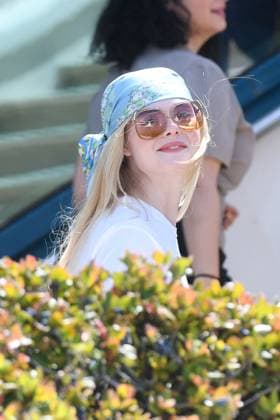 Photocall du film Affeksjonsverdi lors du 78ème Festival International du Film de Cannes Elle Fanning au photocall du film Affeksjonsverdi lors du 78ème Festival International du Film de Cannes, au Palais des Festivals à Cannes, France, le 22 mai 2025 Lionel Urman Bestimage Sentimental Value Photocall during the 78th Cannes International Film Festival, in Cannes, France, on May 22, 2025 Cannes France  Copyright: xLIONELxURMANxx xBESTIMAGExLIONELxURMANxx xBESTIMAGEx