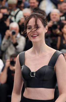 Photocall du film Affeksjonsverdi lors du 78ème Festival International du Film de Cannes Renate Reinsve au photocall du film Affeksjonsverdi lors du 78ème Festival International du Film de Cannes, au Palais des Festivals à Cannes, France, le 22 mai 2025 Jacovides Moreau Bestimage Sentimental Value Photocall during the 78th Cannes International Film Festival, in Cannes, France, on May 22, 2025 Cannes France  Copyright: xJACOVIDES-MOREAUx xBESTIMAGExJACOVIDES-MOREAUx xBESTIMAGEx