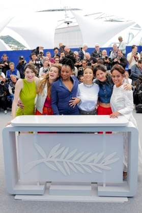78eme Festival International du Film de Cannes Photocall du film Ma frere 78th International Cannes Film Festival Photocall with cast of Ma frère movie 444929 2025 05 22 Cannes France de Baecque, Suzanne Gueret, Romane Kebe, Fanta Nataf, Shirel Akoka, Lise Bent, Amel  Copyright: xSergexArnalx xStarfacex STAR_444929_018