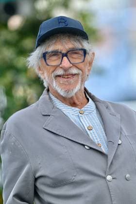 Cannes - L Homme Qui a Vu L ours Qui a Vu L Homme Photocall Pierre Richard attend the LHomme Qui A Vu LOurs Qui A Vu LHomme photocall at the 78th annual Cannes Film Festival at Palais des Festivals on May 22, 2025 in Cannes, France. Photo by Franck Castel ABACAPRESS.COM Cannes France  Copyright: xCastelxFranck ABACAx