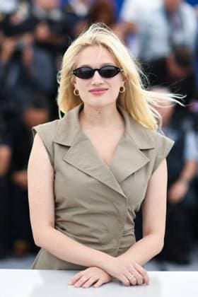 Cannes Heads or Tails Photocall AM Nadia Tereszkiewicz attending the Heads or Tails Photocall in Cannes, France on May 22, 2025 as part of the 78th Cannes Film Festival. Photo by Aurore Marechal ABACAPRESS.COM Cannes France  Copyright: xMarechalxAurore ABACAx