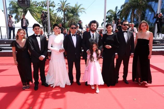 Cannes - Zan O Bacheh Screening JD Eva Dottelonde,guests, Payman Maadi, Saeed Roustaee, Parinaz Izadyar, guest and Livia Van Der Staay attend the red carpet and screening of Zan O Bacheh in Cannes, France, on May 22, 2025, as part of the Cannes Film Festival. Photo by Jerome Domine ABACAPRESS.COM Cannes France  Copyright: xDominexJerome ABACAx