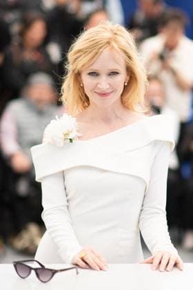 Cannes Caravan Photocall AM Anna Geislerova attending the Karavan (Caravan) Photocall in Cannes, France on May 22, 2025 as part of the 78th Cannes Film Festival. Photo by Aurore Marechal ABACAPRESS.COM Cannes France  Copyright: xMarechalxAurore ABACAx
