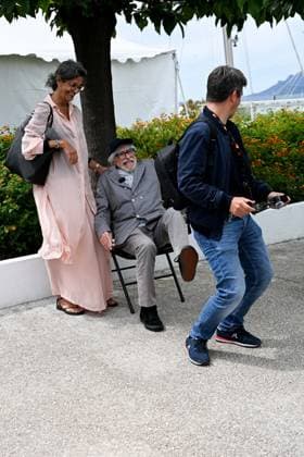 78eme Festival International du Film de Cannes Photocall du film Lhomme qui a vu lours qui a vu lhomme Festival de Cannes 2025 photocall Lhomme qui a vu lours qui a vu lhomme Thomas Sotto, Ceyla Lacerda, Pierre Richard 444946 2025 05 22 France  Copyright: xLionelxGuericolas MPPx STAR_444946_051