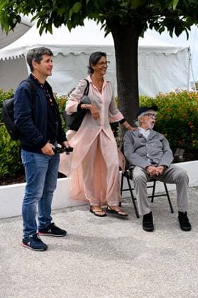 78eme Festival International du Film de Cannes Photocall du film Lhomme qui a vu lours qui a vu lhomme Festival de Cannes 2025 photocall Lhomme qui a vu lours qui a vu lhomme Thomas Sotto, Ceyla Lacerda, Pierre Richard 444946 2025 05 22 France  Copyright: xLionelxGuericolas MPPx STAR_444946_058