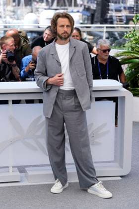 Affeksjonsverdi (Sentimental Value) Photocall - The 78th Annual Cannes Film Festival Anders Danielsen Lie attend the Affeksjonsverdi (Sentimental Value) photocall at the 78th annual Cannes Film Festival at Palais des Festivals on May 22, 2025 in Cannes, France. Cannes France  Copyright: xDanielexCifalÃ x originalFilename: cifala-notitle250522_npn97.jpg